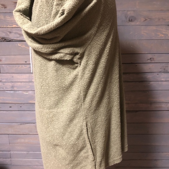 Green INYO HOODIE by American Rag-LA - Picture 2 of 4